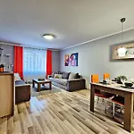 Apartamenty Sun&Fun Rezydencja Pod Debami Nad Lomnica 1B I 2B- Blisko Centrum I Sklepow W Otoczeniu Zieleni