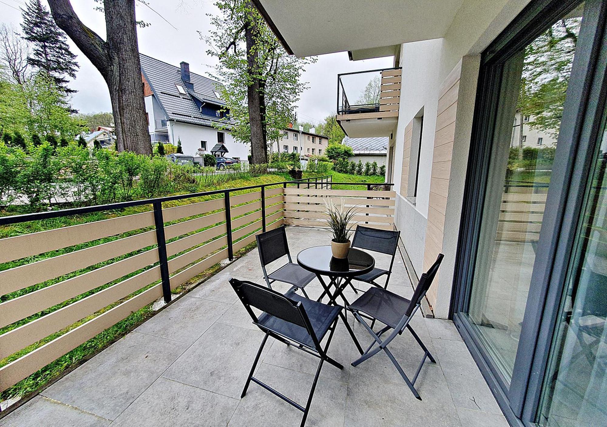 Sun&fun Pod Debami Nad Lomnica 1b I 2b- Blisko Centrum I Sklepow W Otoczeniu Zieleni Apartmán *